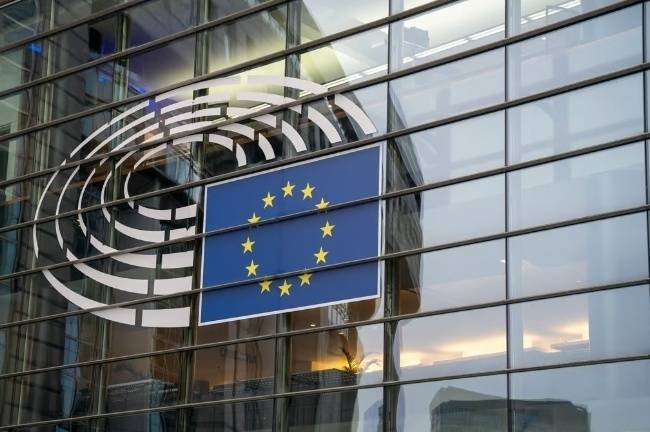 24小时超100次空袭,以色列轰炸叙利亚图什么?