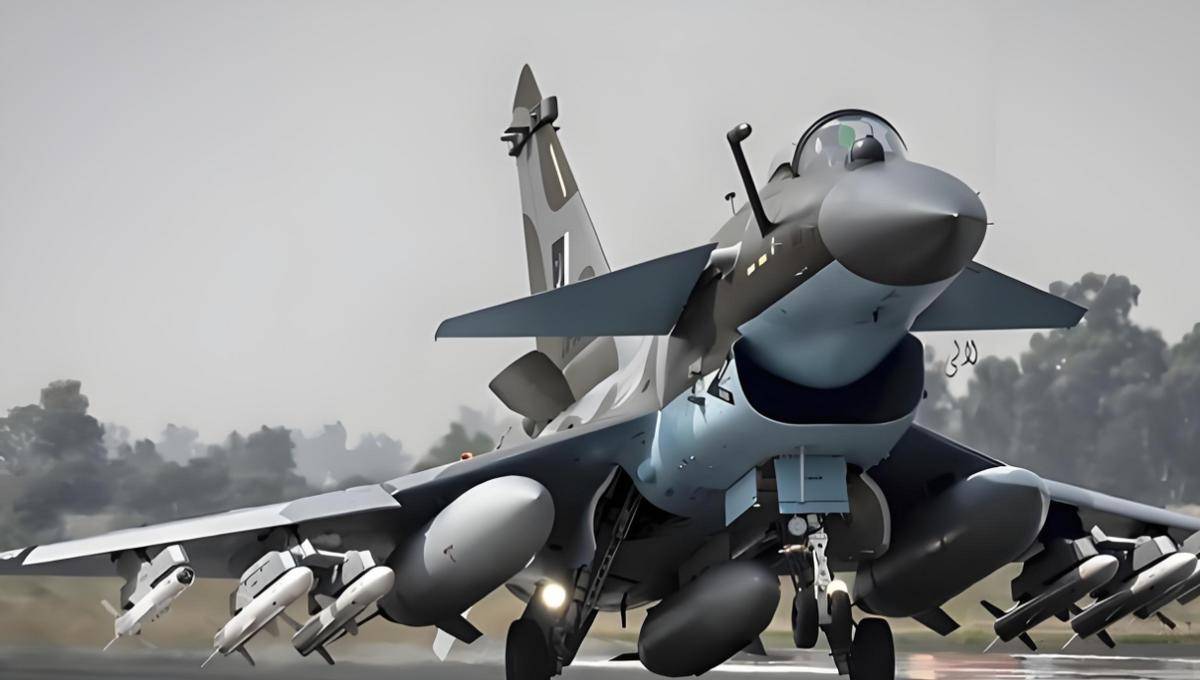 用中国导弹逼美国妥协?巴铁空军一把手,利用霹雳15给美国制造难题