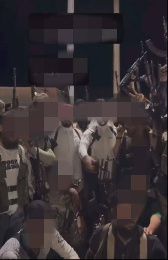 大战再起!5万大军不服,冒着以色列空军大轰炸,猛攻叙利亚南部