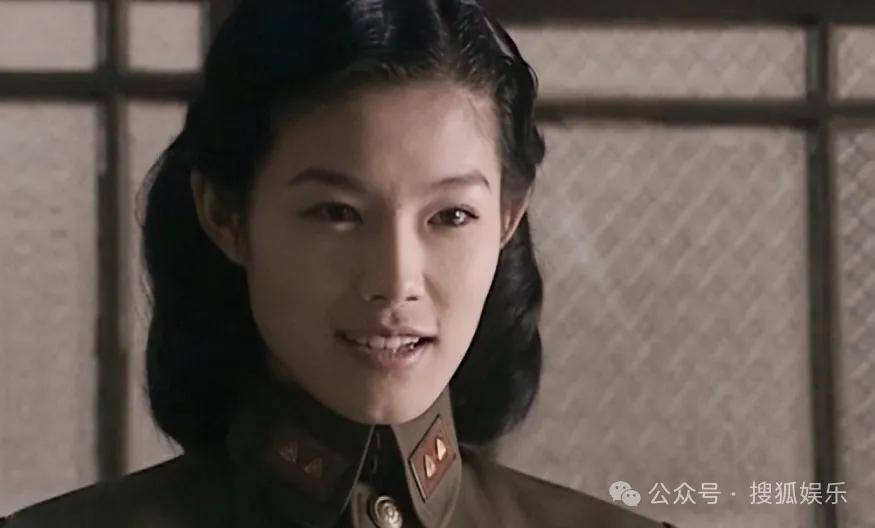 从爆红到突然消失好几年,再出现已经胖到大家不敢认了?