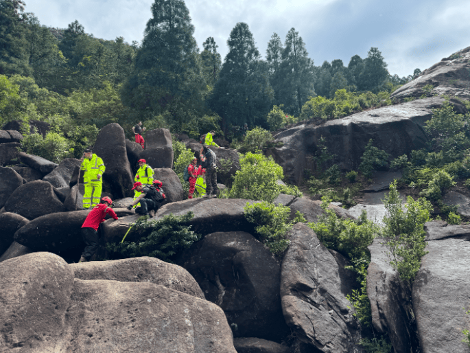 紧急寻人！男童参加夏令营山上走失！最新进展→