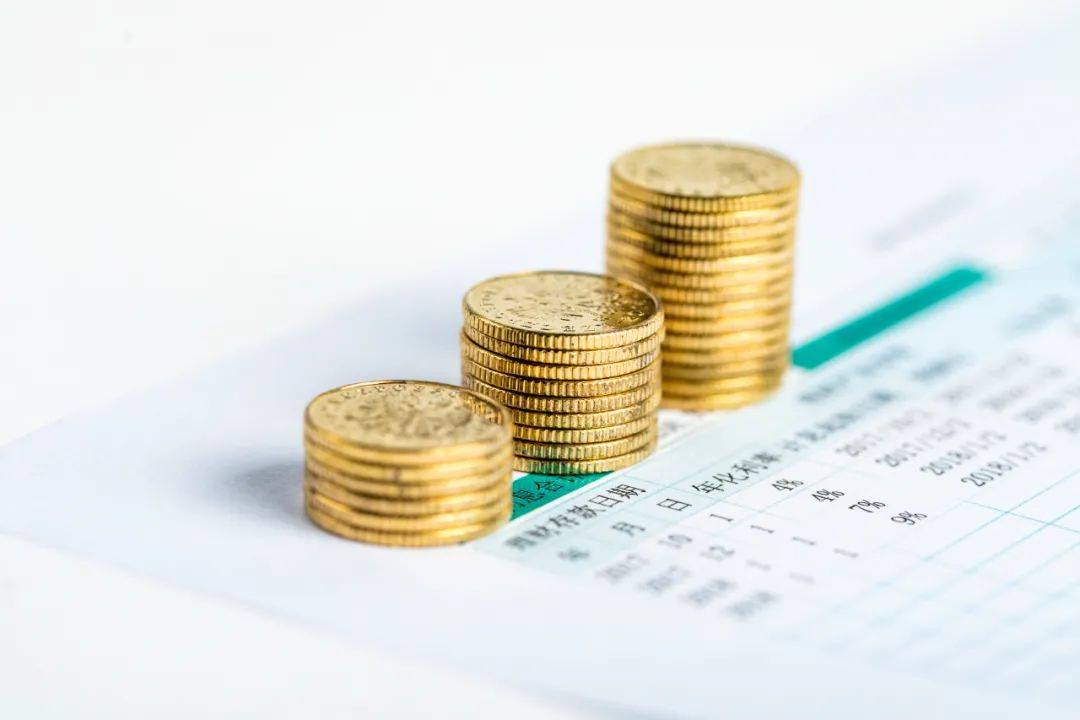 多家中小银行下调存款利率！新一轮“降息”或开启？