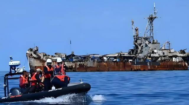 断粮100天,菲方派出大军舰!中方划下禁区,美模拟解放军登陆