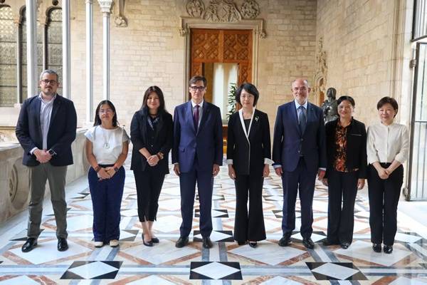 湖北省副省长陈平拜访西班牙加泰罗尼亚大区政府