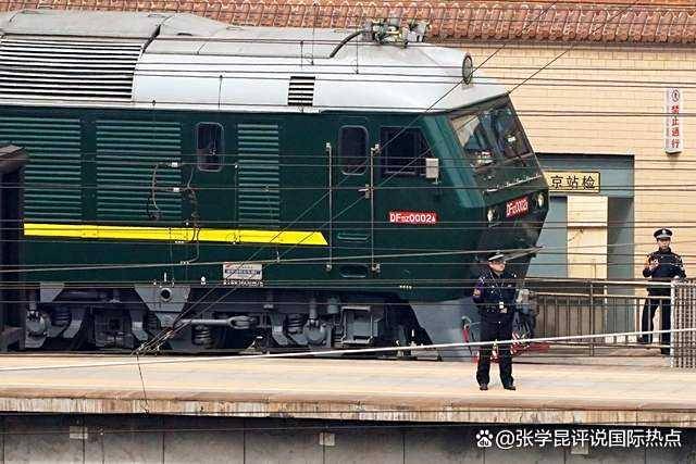 普京抵达第一站，金正恩随后就到，中方给2人准备的位置十分特殊