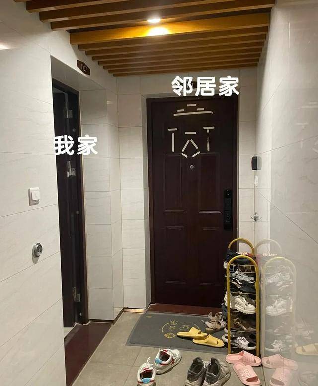 物业“不让门口放鞋子”,门口放鞋柜违法吗?