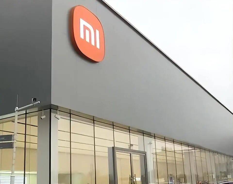 小米新车主驾下方掏出“神秘”多余零件！工作人员一片沉默，细思极恐