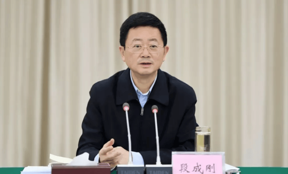 中央批准，开除蒋超良、陆文俊、张建华党籍