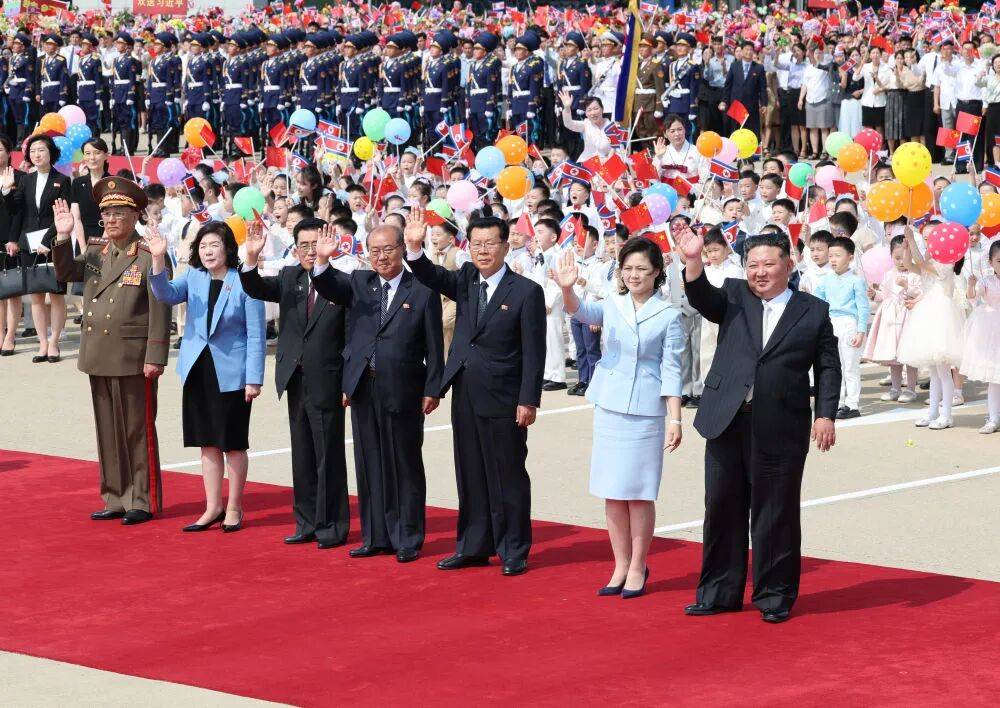 图讯丨金正恩为习近平举行欢送仪式
